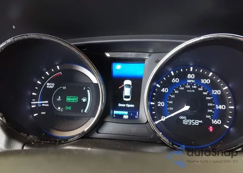 2015 Hyundai Sonata Hybrid z USA, uszkodzony, nr VIN KMHEC4A44FA135292